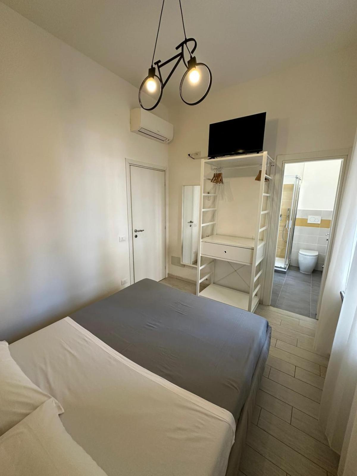 Bed&Bikerome Angelico Hotell Exteriör bild
