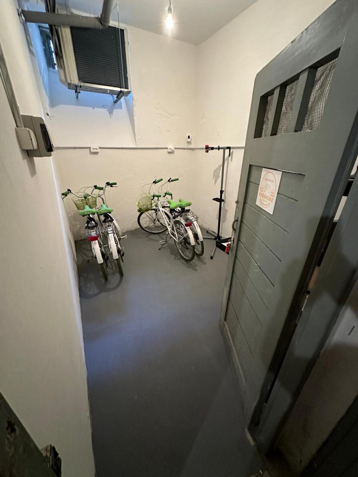 Bed&Bikerome Angelico Hotell Exteriör bild